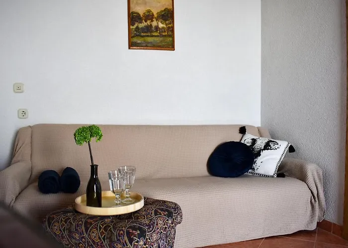 Vujica, Okrug Gornji Lägenhet *