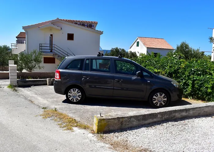 Vujica, Okrug Gornji Lägenhet Trogir