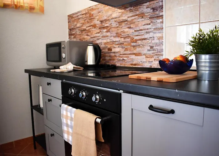 Vujica, Okrug Gornji * Trogir